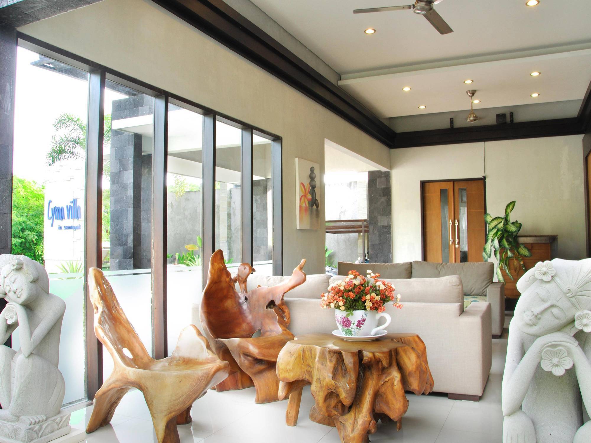 M Two Villas Seminyak Εξωτερικό φωτογραφία