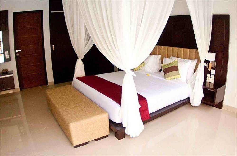M Two Villas Seminyak Εξωτερικό φωτογραφία