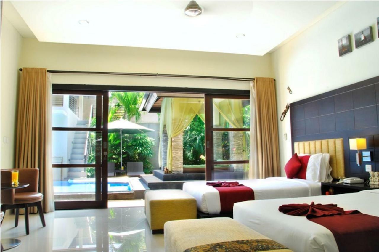 M Two Villas Seminyak Εξωτερικό φωτογραφία